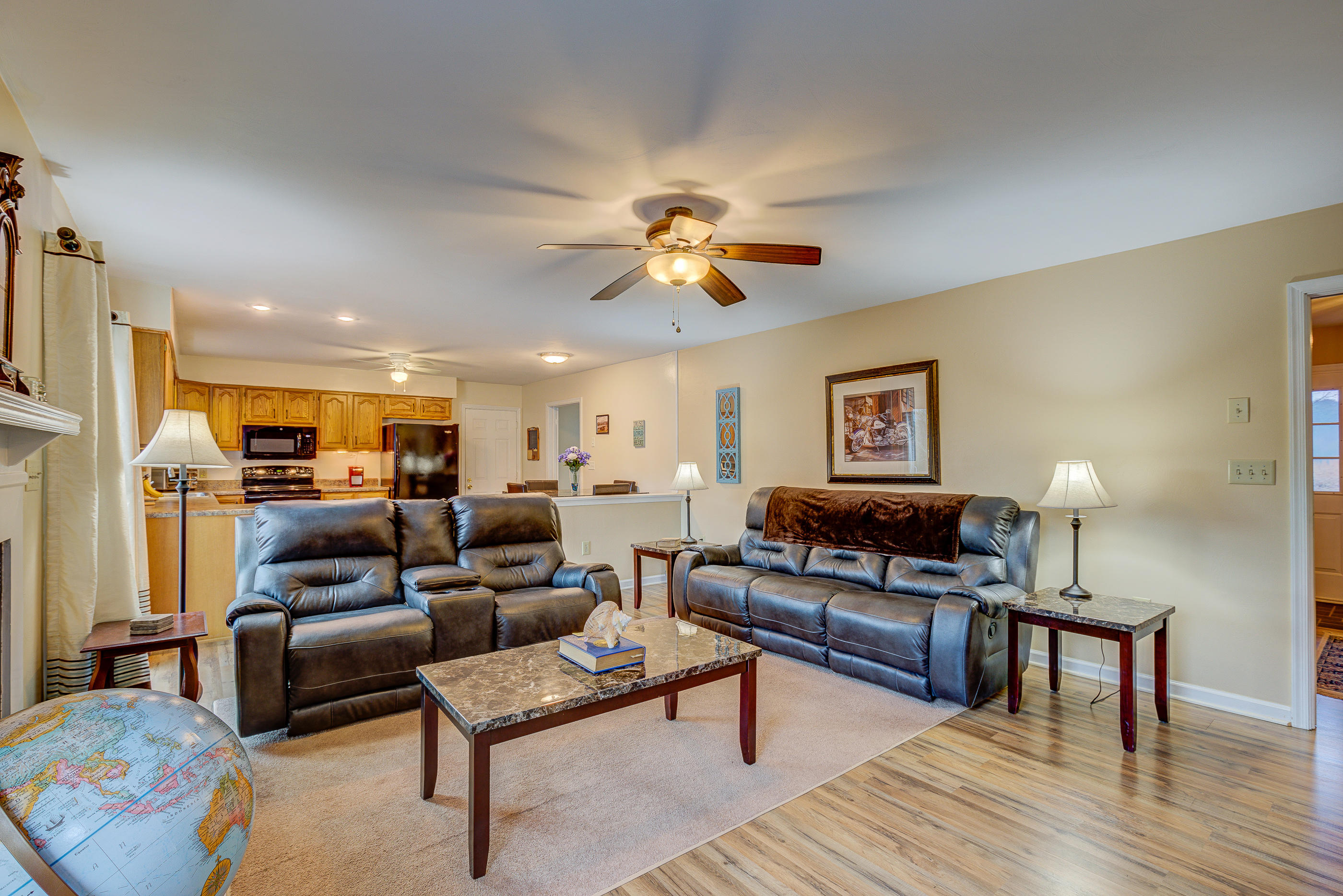 3470 Sterling Road Roanoke, VA 24014 - Photo 8 of 36 Family Room