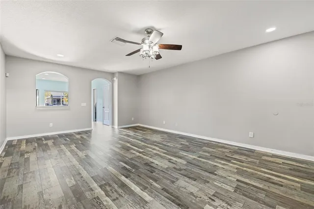 $1,800 | 16302 Swan View Circle, Odessa, FL 33556