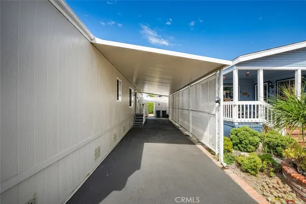 $212,425 | 16222 Monterey Lane, Unit 228, Huntington Beach, CA 92649