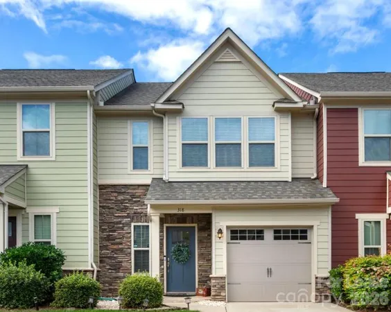 $2,200 | 318 Willow Wood Court, Matthews, NC 28104