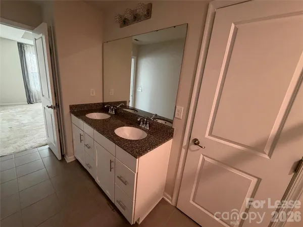 $2,200 | 318 Willow Wood Court, Matthews, NC 28104