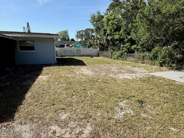 $1,995 | 945 Date Avenue, Merritt Island, FL 32953