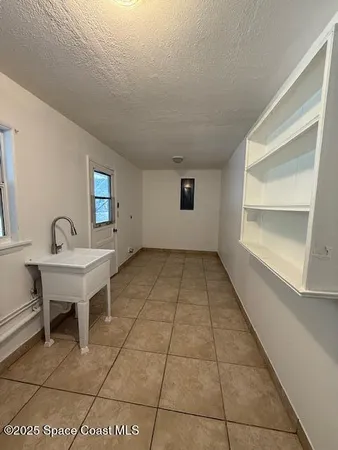 $1,995 | 945 Date Avenue, Merritt Island, FL 32953