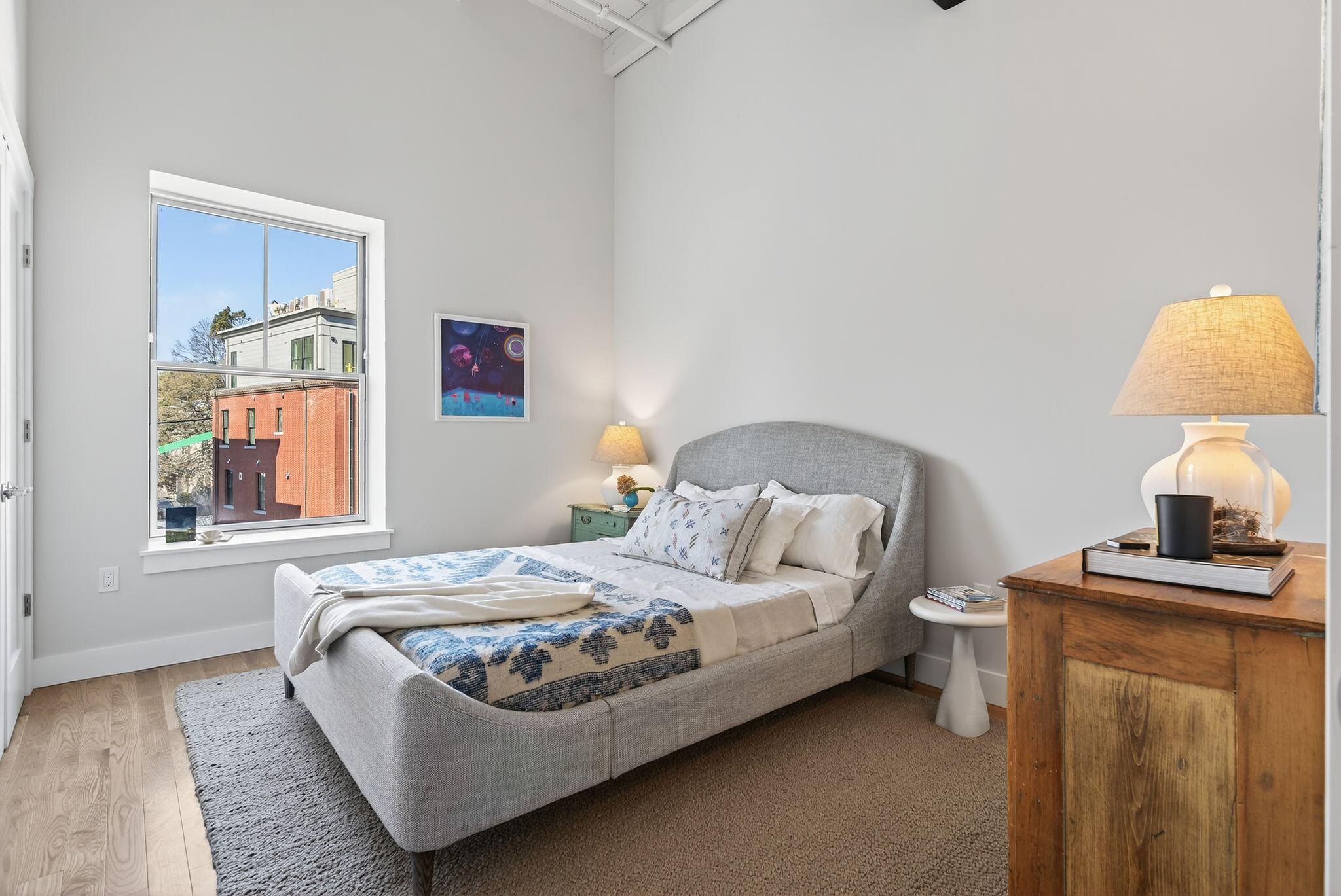 53 Carleton Street, Unit A Portland, ME 04102 - Photo 30 of 57 37_037_DSC07615