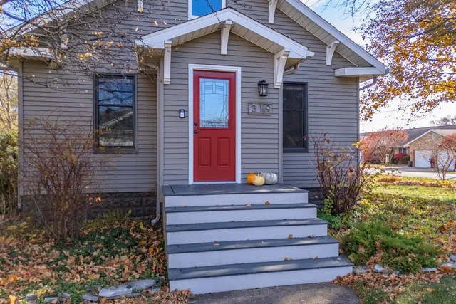 $169,900 | 519 South 6th Street, Fairbury, IL 61739