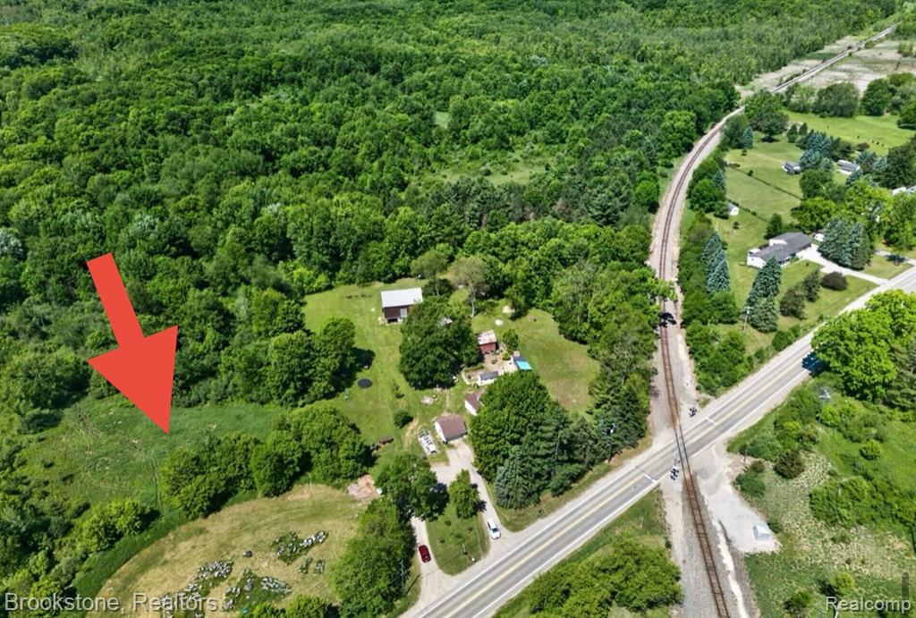 9449-9437 Andersonville Road Clarkston, MI 48346 - Photo 1 of 7