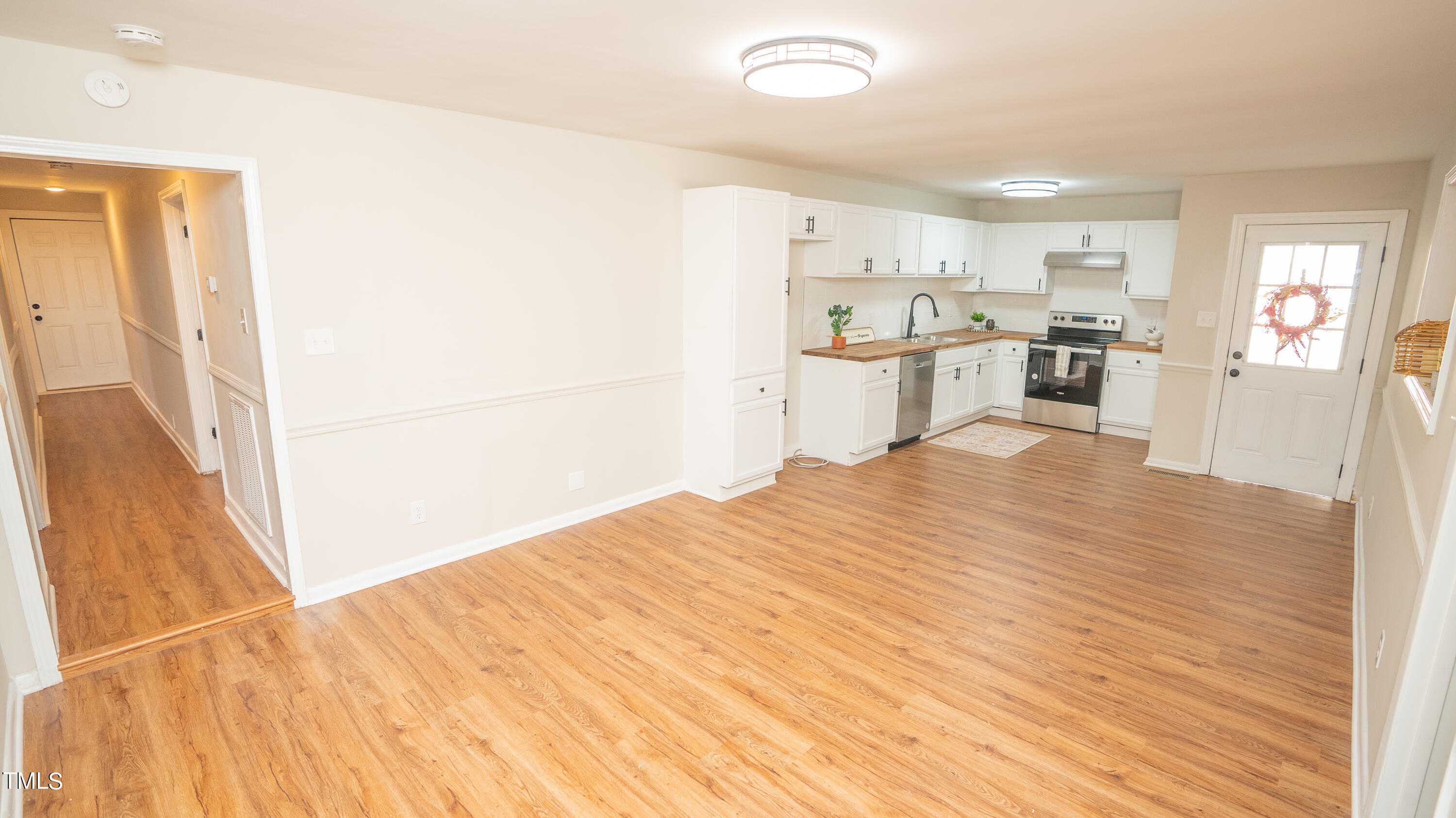 1025 Riverside Circle Spring Lake, NC 28390 - Photo 11 of 63 DSC00205