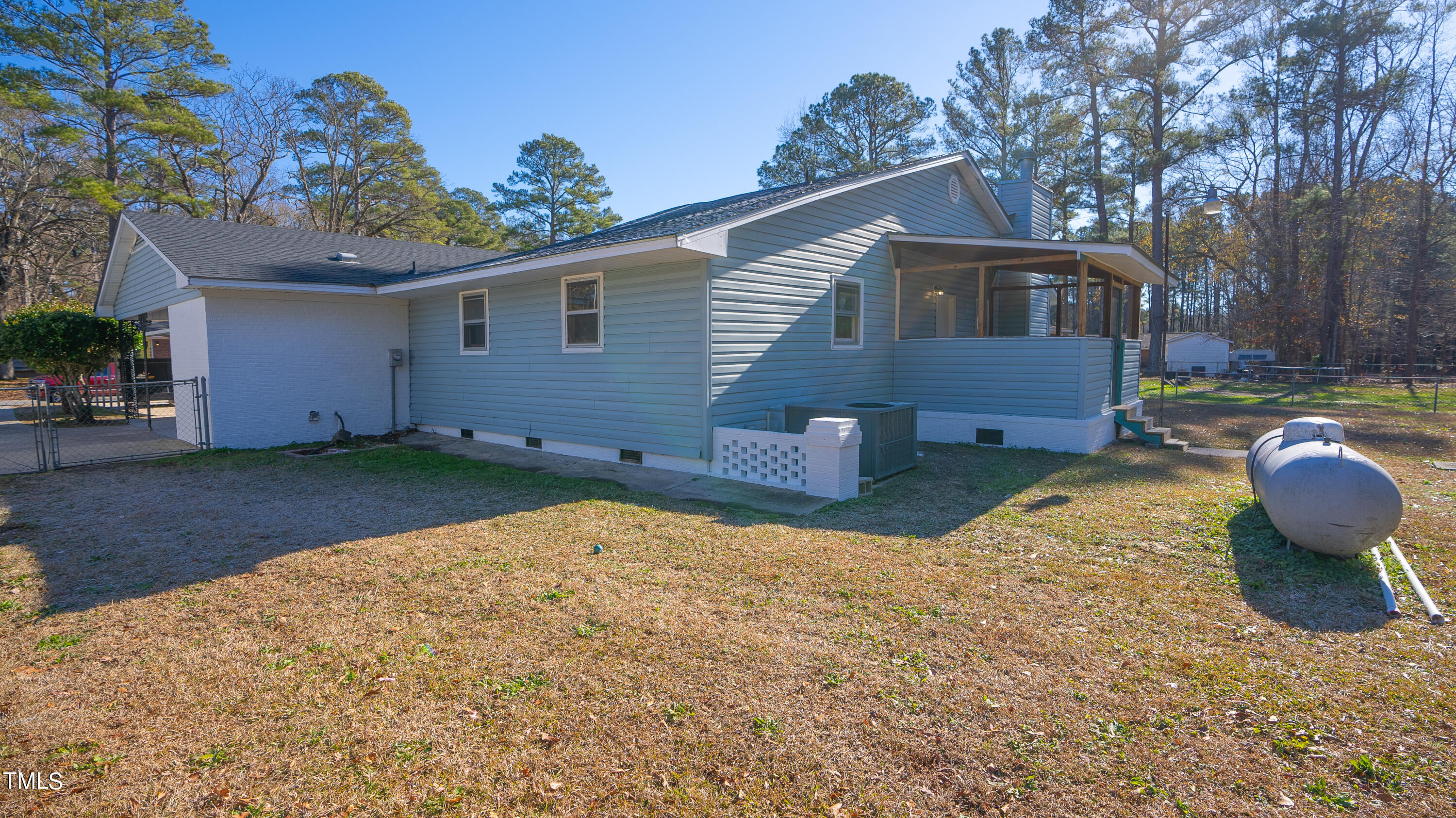 1025 Riverside Circle Spring Lake, NC 28390 - Photo 46 of 63 DSC00163