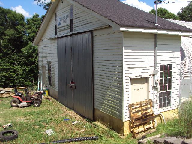 11103 Bugtussle Road Fountain Run, KY 42133 - Photo 12 of 18 Gallery Image 12