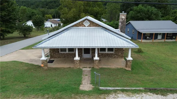 $174,900 | 514 West Clark, Jasper, AR 72641