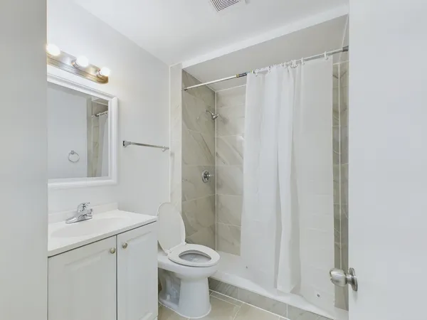 $3,300 | 428 Main Street, Unit 3, Medford, MA 02155