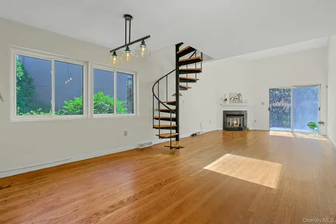 $499,000 | 4 Steven Drive, Unit 1, Ossining, NY 10562