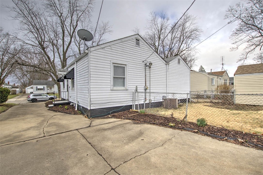 1368 West Marietta Street Decatur, IL 62522 - Photo 20 of 24