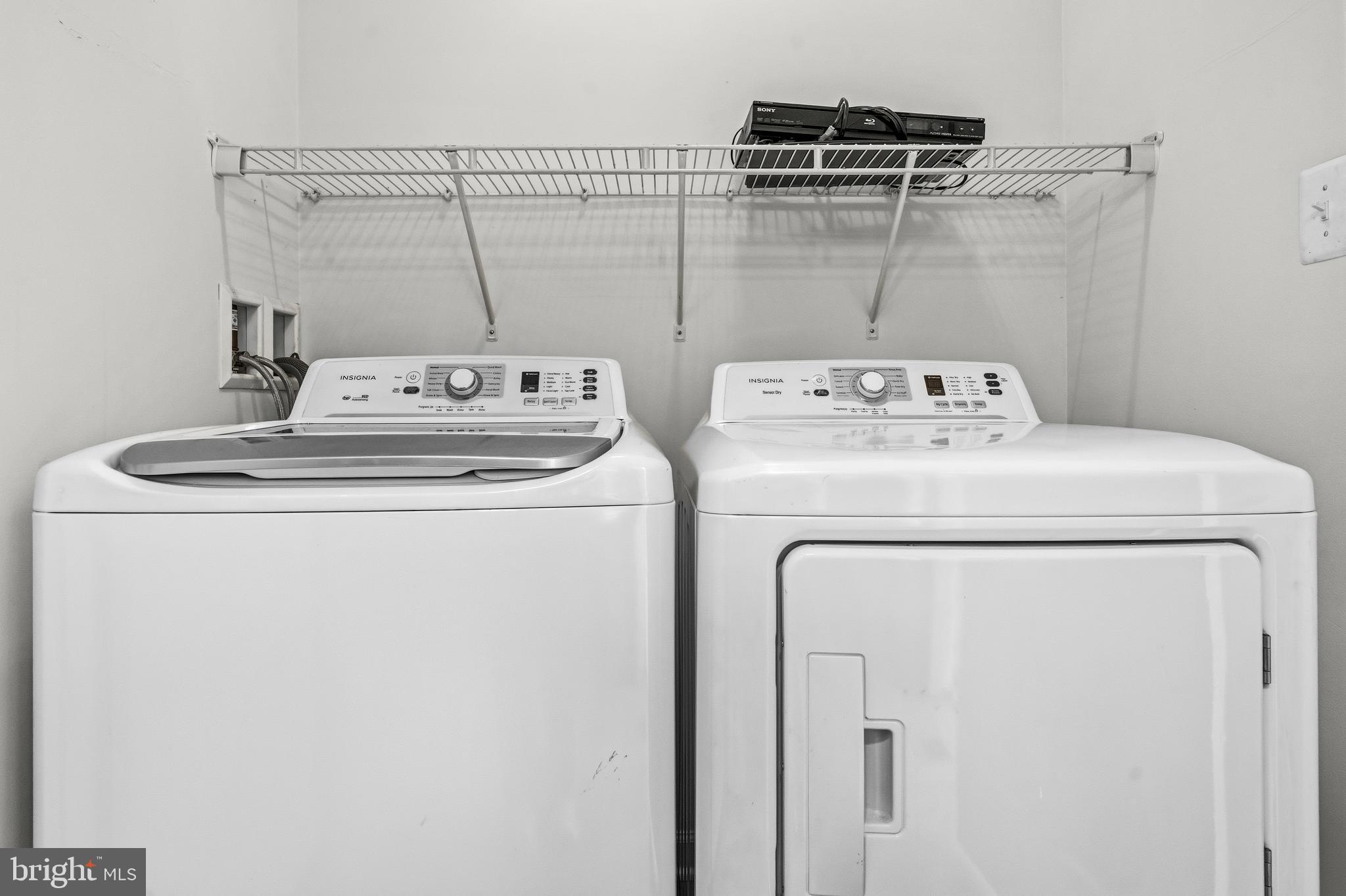 25154 Monteith Terrace Chantilly, VA 20152 - Photo 12 of 40 a utility room with dryer and washer