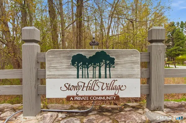 $330,000 | 2 Locust Lane, Unit 2, Brookfield, CT 06804