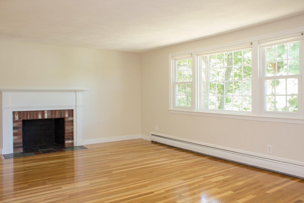 17 Belknap Road Medfield, MA 02052 - Photo 3 of 15 Gallery Image 3