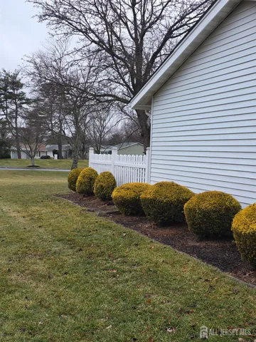 $435,000 | 324 A Quinton Drive, Monroe Township, NJ 08831