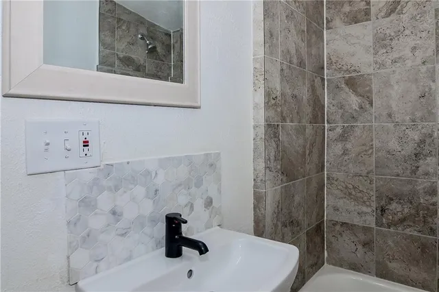 $1,620 | 8500 East 91st Street, Kansas City, MO 64138