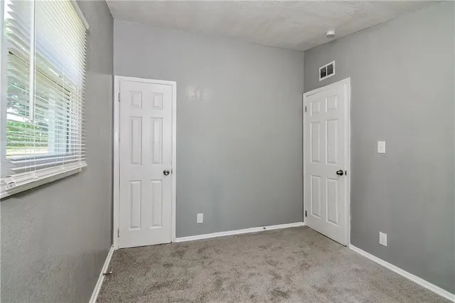 $1,620 | 8500 East 91st Street, Kansas City, MO 64138