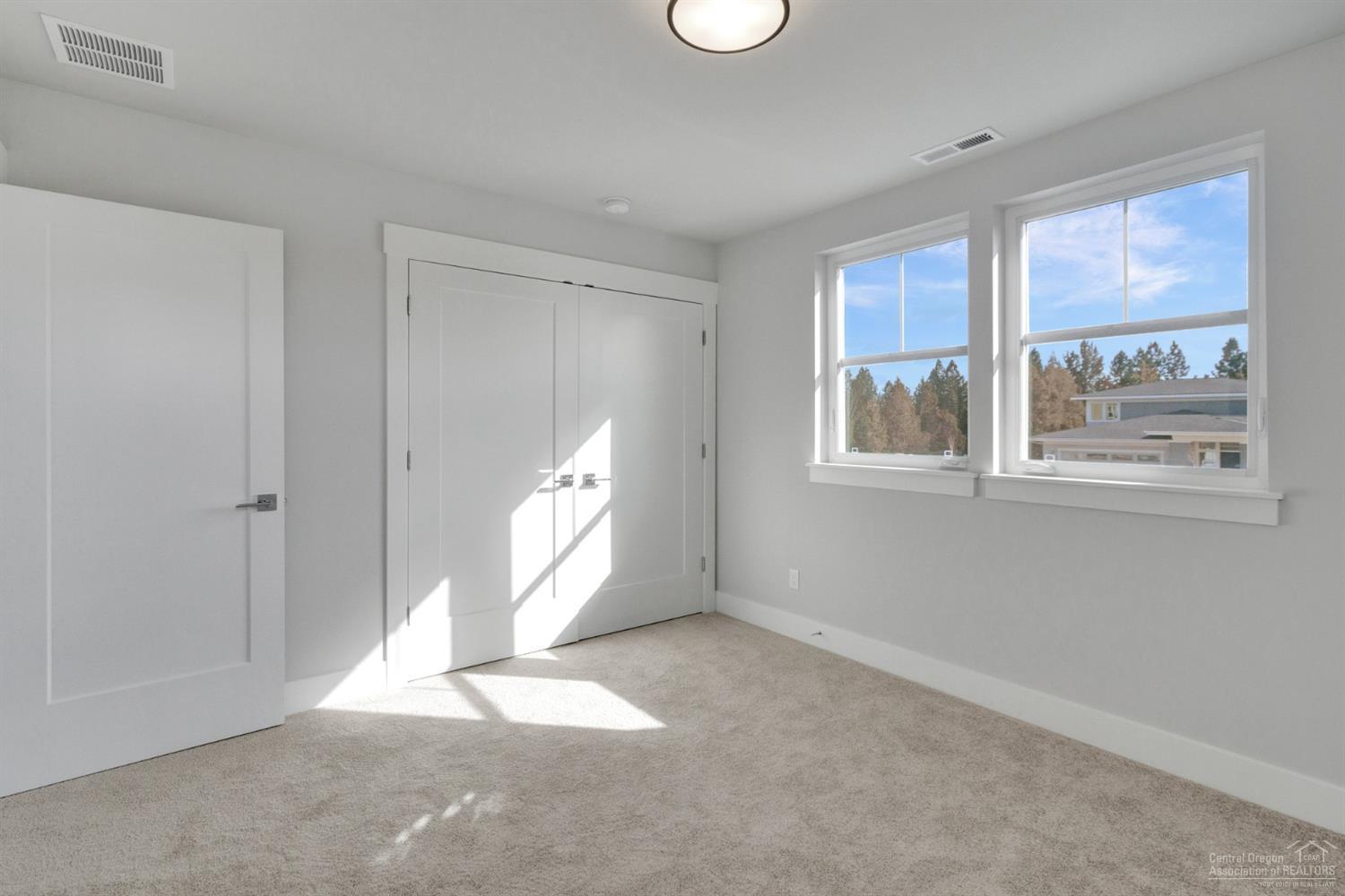 60118 Southeast Ruby Peak Loop Bend, OR 97702 - Photo 21 of 25 Gallery Image 21