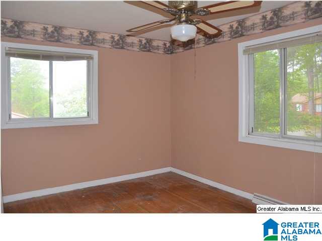 437 Burgundy Road Birmingham, AL 35215 - Photo 3 of 32