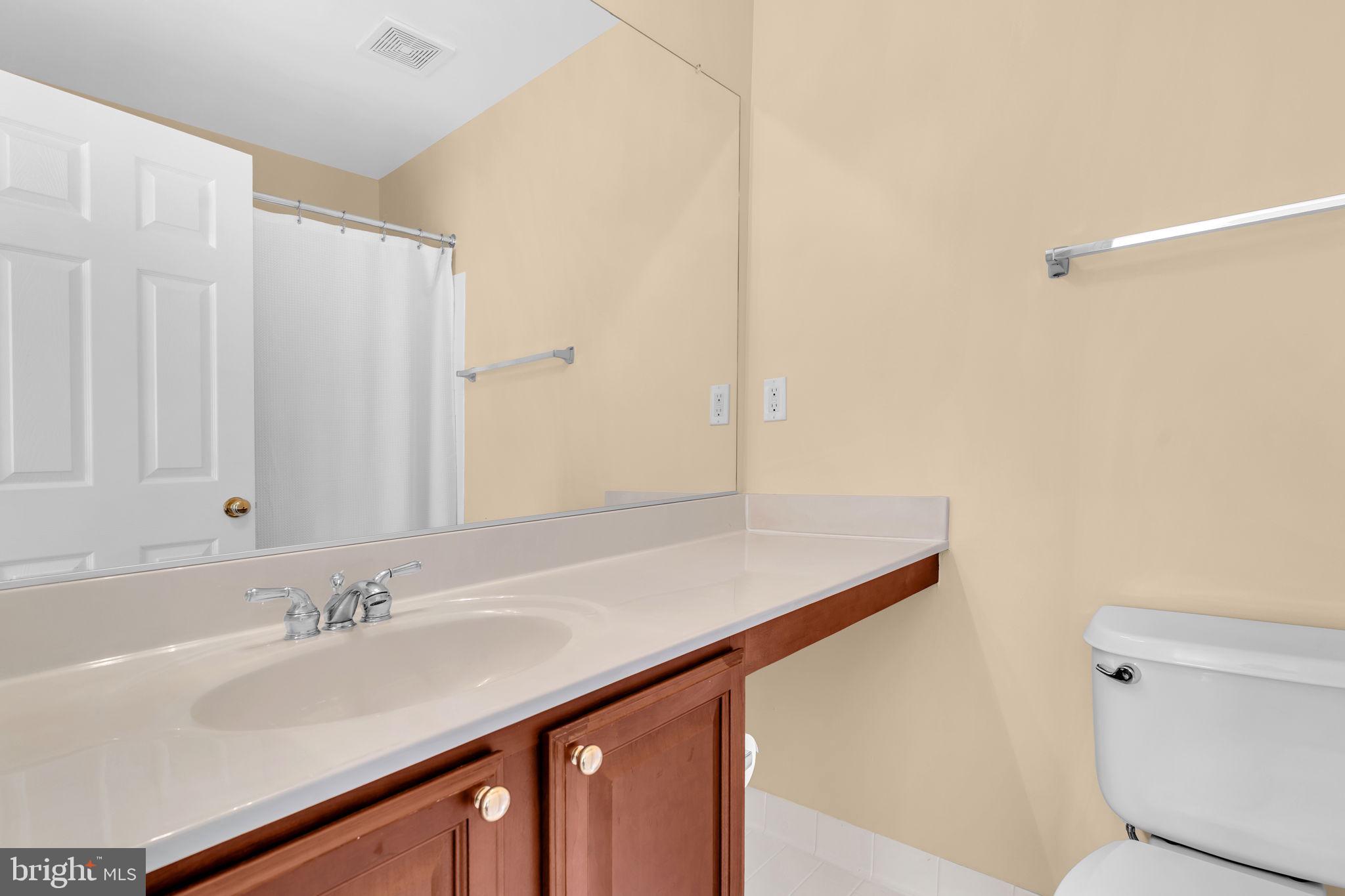 521 Marlboro Court, Unit 46 Solomons, MD 20629 - Photo 28 of 35 upper level second primary bath