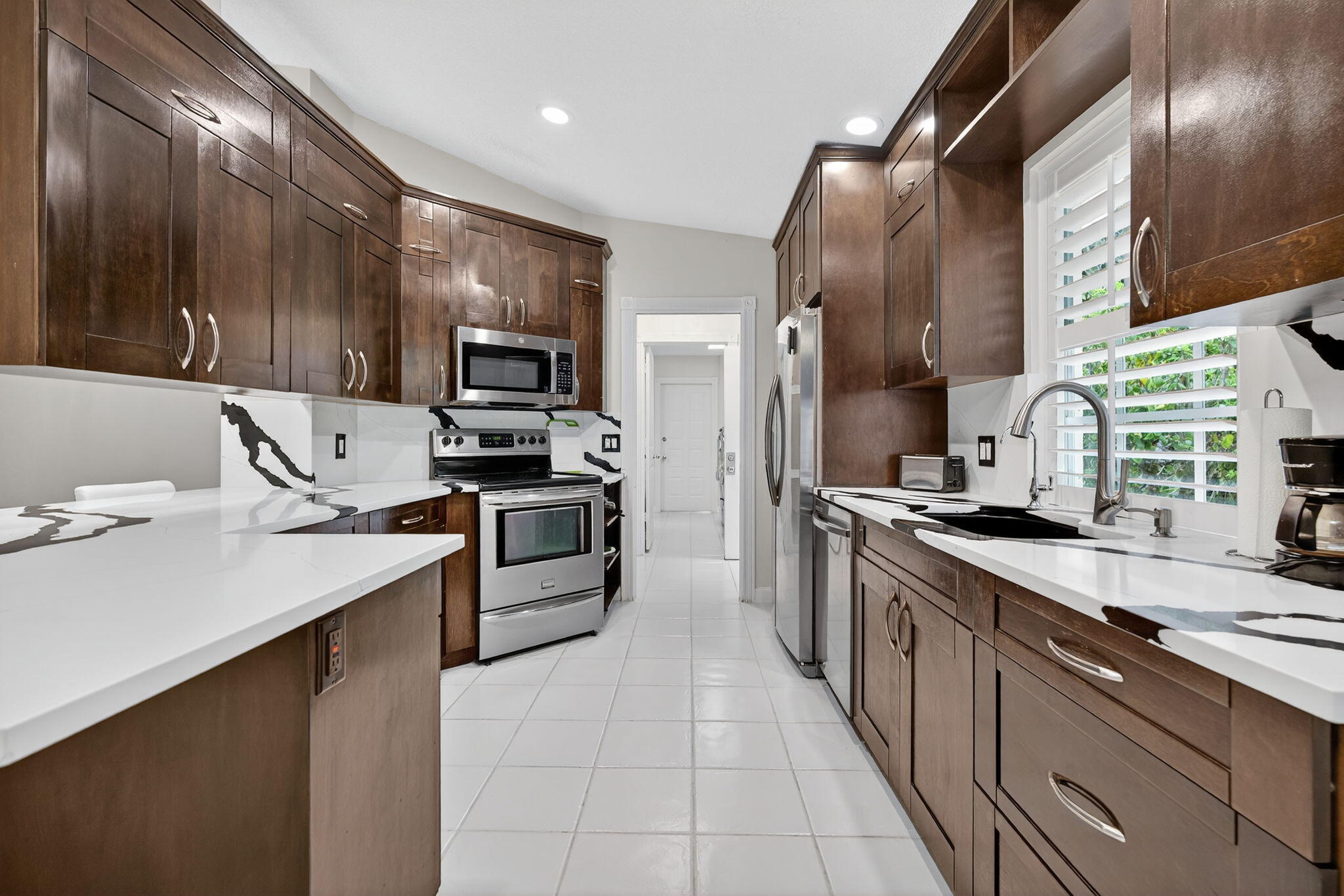 8381 Southeast Double Tree Drive Hobe Sound, FL 33455 - Photo 15 of 29 34-web-or-mls-_MLP0531