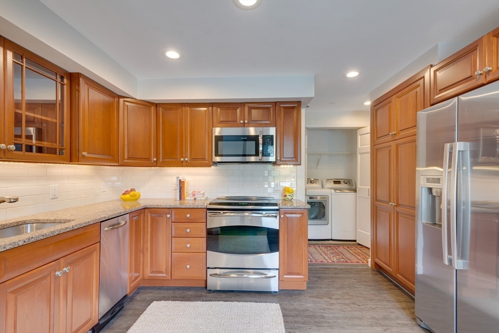 140 Lincoln Road, Unit 218 Lincoln, MA 01773 - Photo 11 of 22