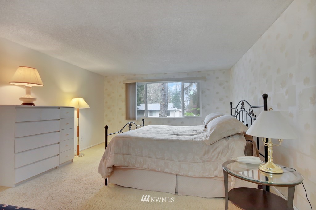 15867 132nd Place Southeast Renton, WA 98058 - Photo 15 of 24 Gallery Image 15