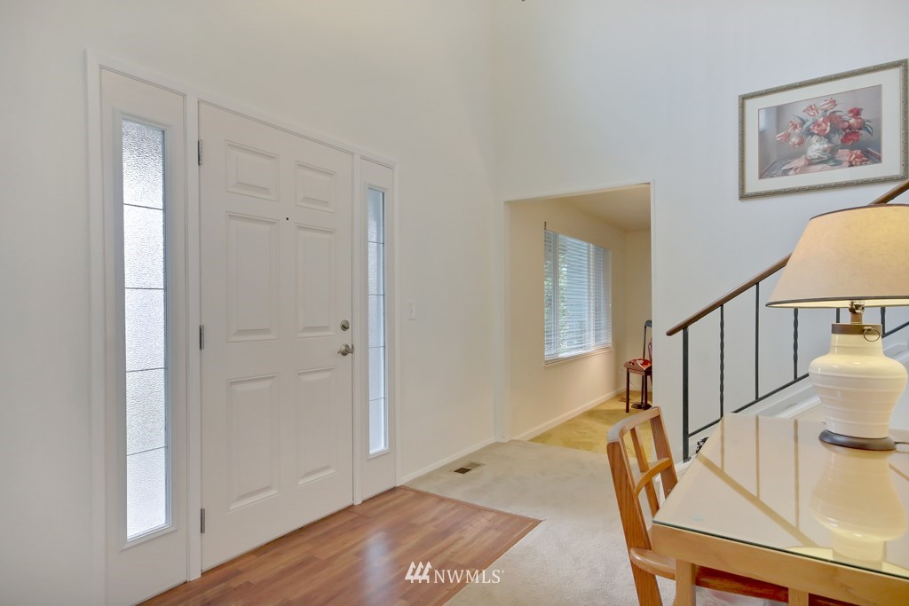 15867 132nd Place Southeast Renton, WA 98058 - Photo 3 of 24 Gallery Image 3