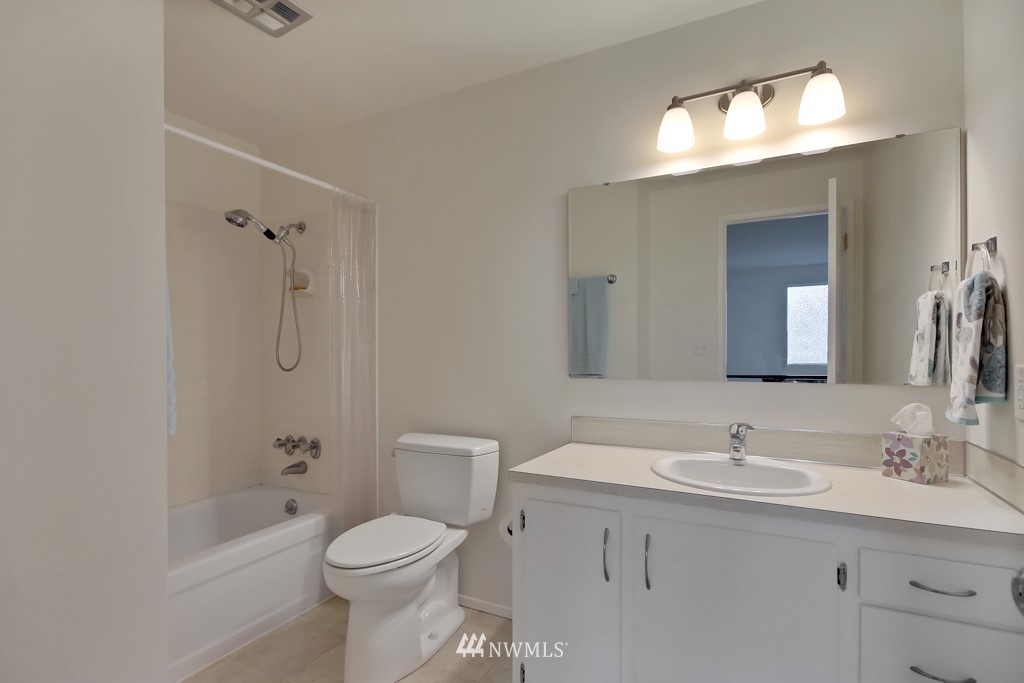 15867 132nd Place Southeast Renton, WA 98058 - Photo 21 of 24 Gallery Image 21