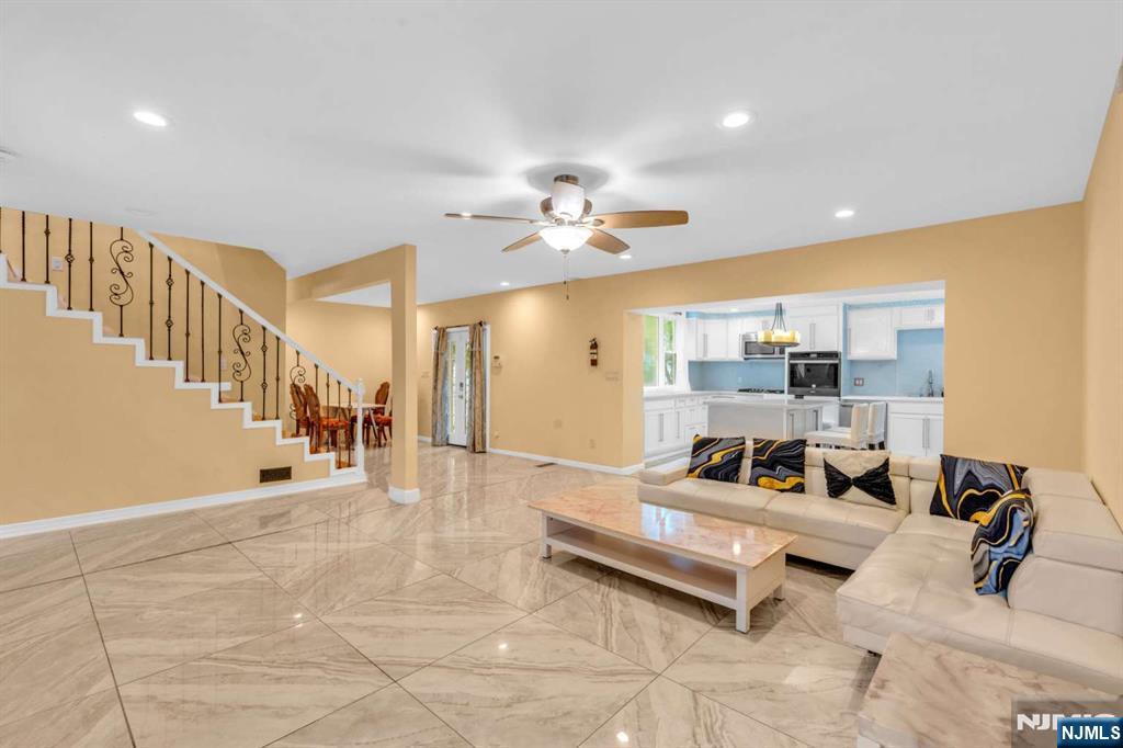 234 Liberty Road Teaneck, NJ 07666 - Photo 11 of 25
