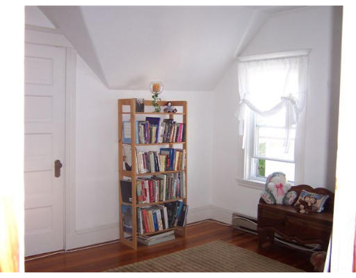18 Upcrest Road, Unit 3 Boston, MA 02135 - Photo 8 of 13 Gallery Image 8