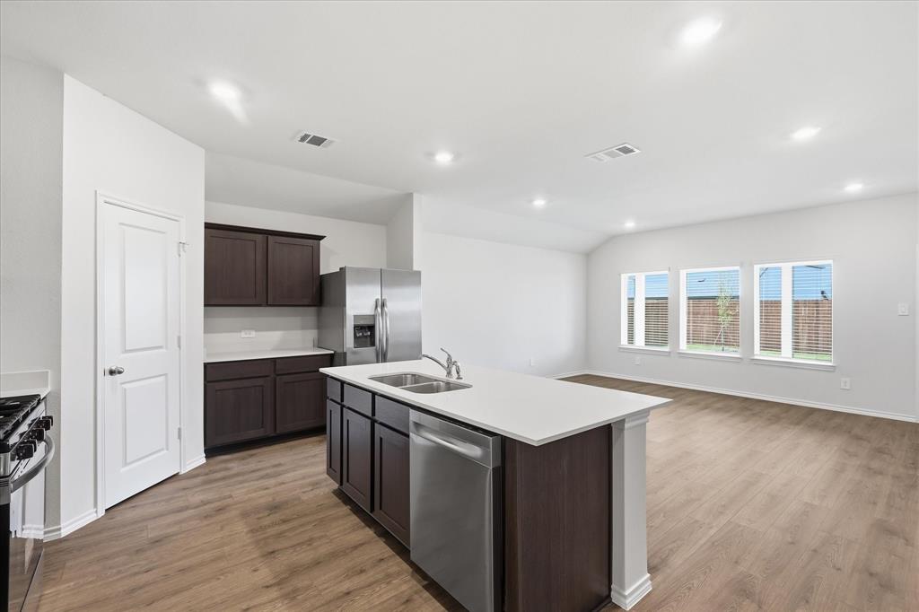 722 Orchid Way Pilot Point, TX 76258 - Photo 11 of 34
