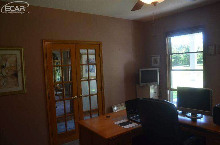 6151 North McKinley Road Flushing, MI 48433 - Photo 64 of 82 20440661-64.JPG
