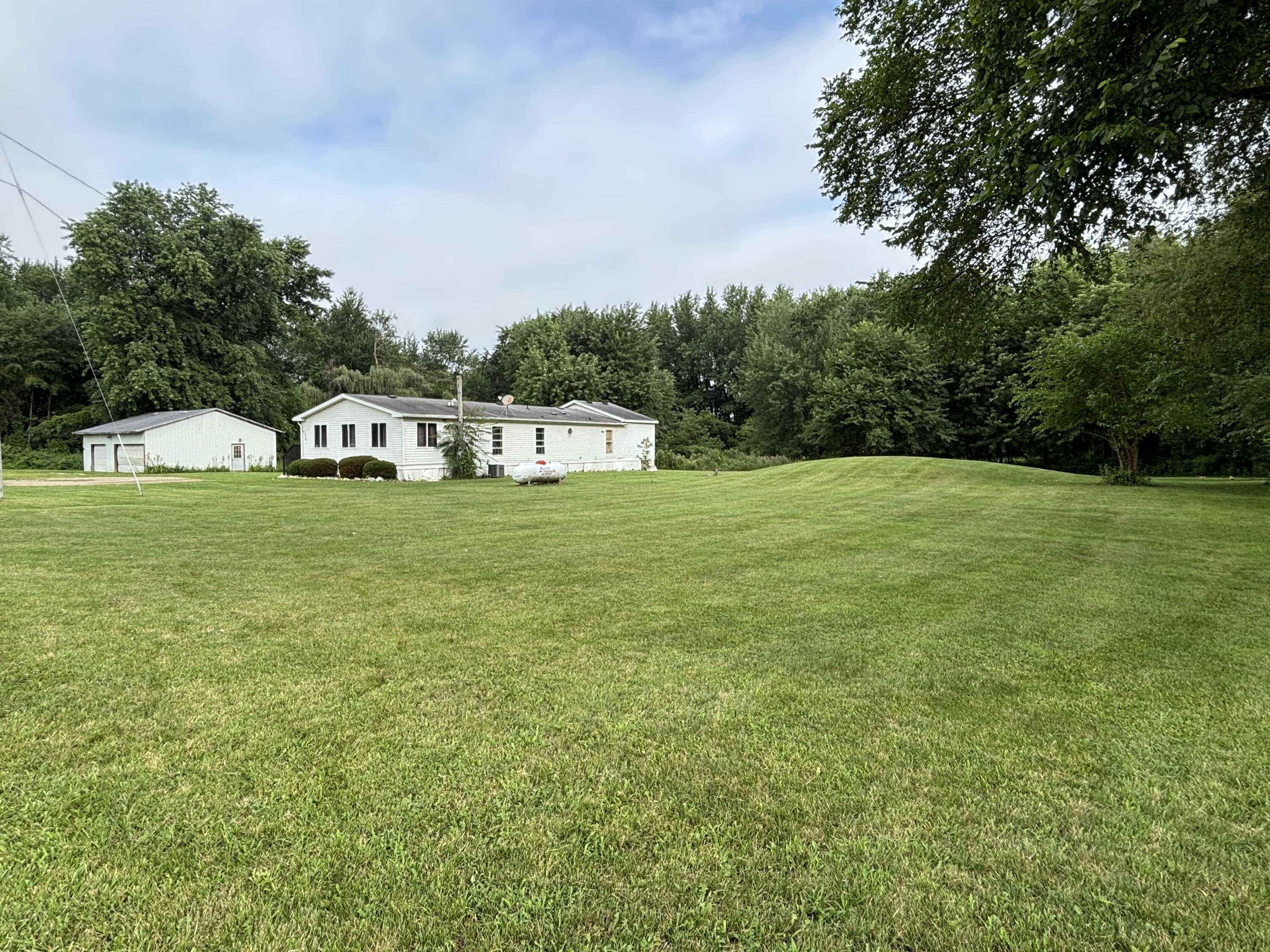 1118 East Chicago Road Quincy, MI 49082 - Photo 23 of 24 Photo Jul 28 2025, 9 37 14 AM