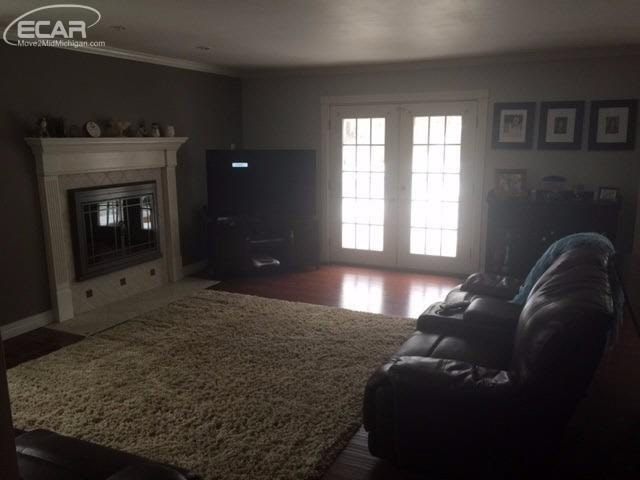 6060 Denton Hill Road Fenton, MI 48430 - Photo 7 of 18 21264322-6.JPG