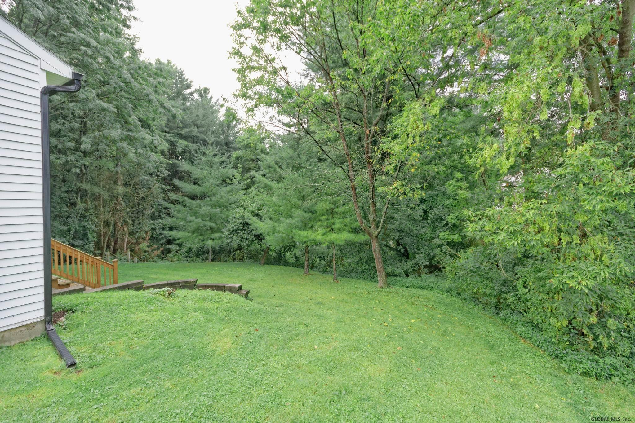 35 Summit Road Bethlehem, NY 12054 - Photo 33 of 41 Photo 48