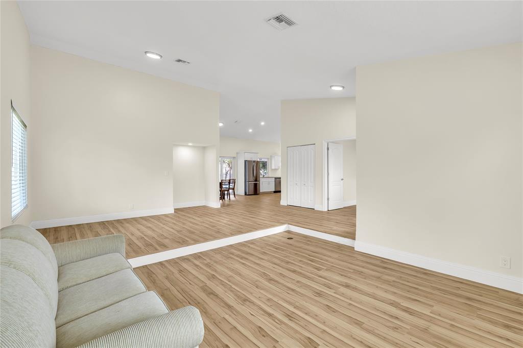 8410 Sawpine Road Delray Beach, FL 33446 - Photo 22 of 37