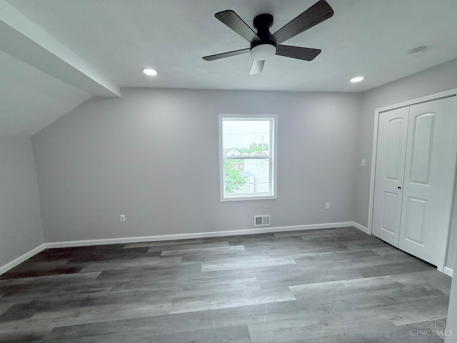 945 Springfield Street Dayton, OH 45403 - Photo 16 of 26