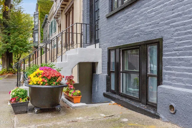 $624,900 | 142 Chestnut Street, Albany, NY 12210