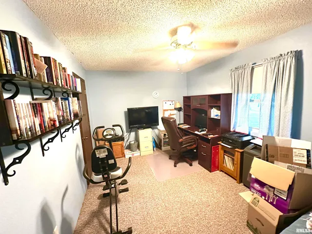 $165,000 | 1629 Green Street Road, Centralia, IL 62801