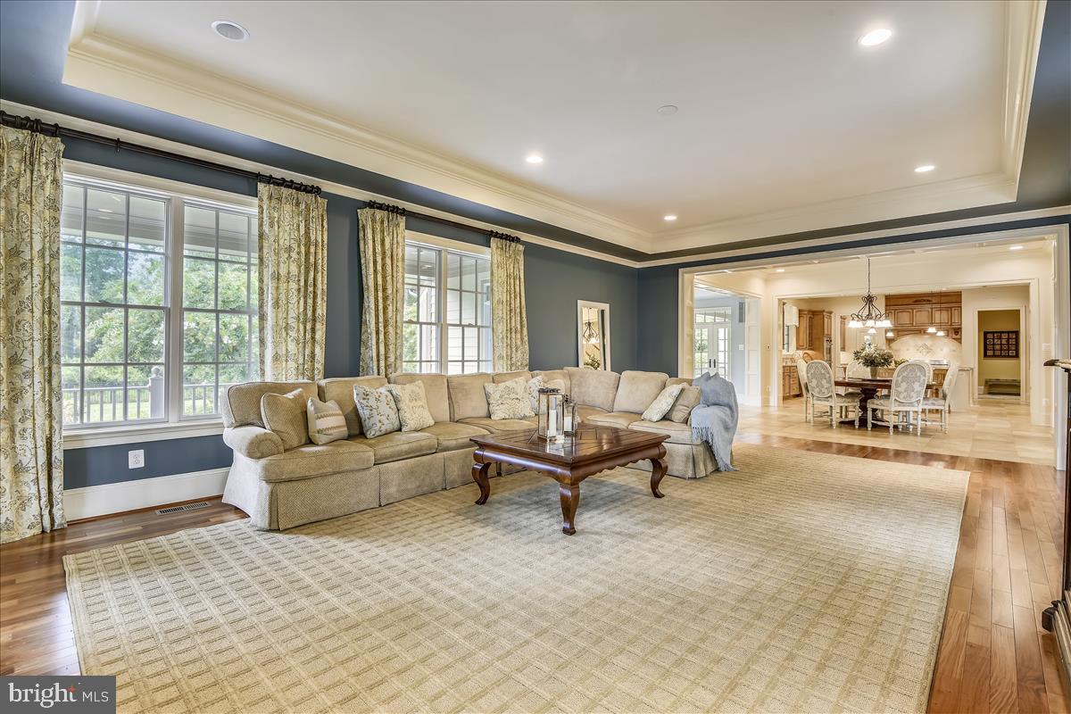 12056 Open Run Road Ellicott City, MD 21042 - Photo 24 of 114 Spacious Main floor family room