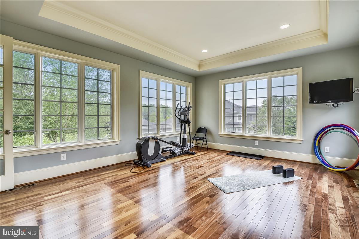 12056 Open Run Road Ellicott City, MD 21042 - Photo 28 of 114 Wall of windows allows for natural light