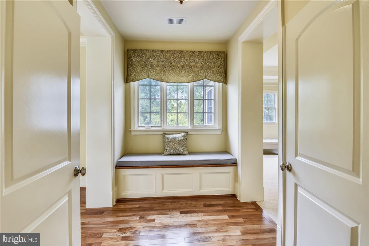 12056 Open Run Road Ellicott City, MD 21042 - Photo 41 of 114 View of entrance to the Master Bedroom