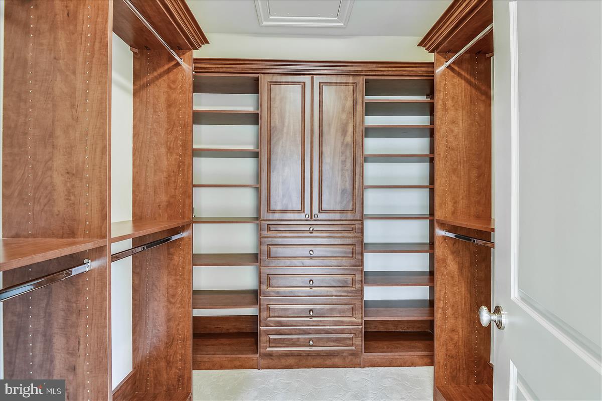 12056 Open Run Road Ellicott City, MD 21042 - Photo 49 of 114 Spacious walk in