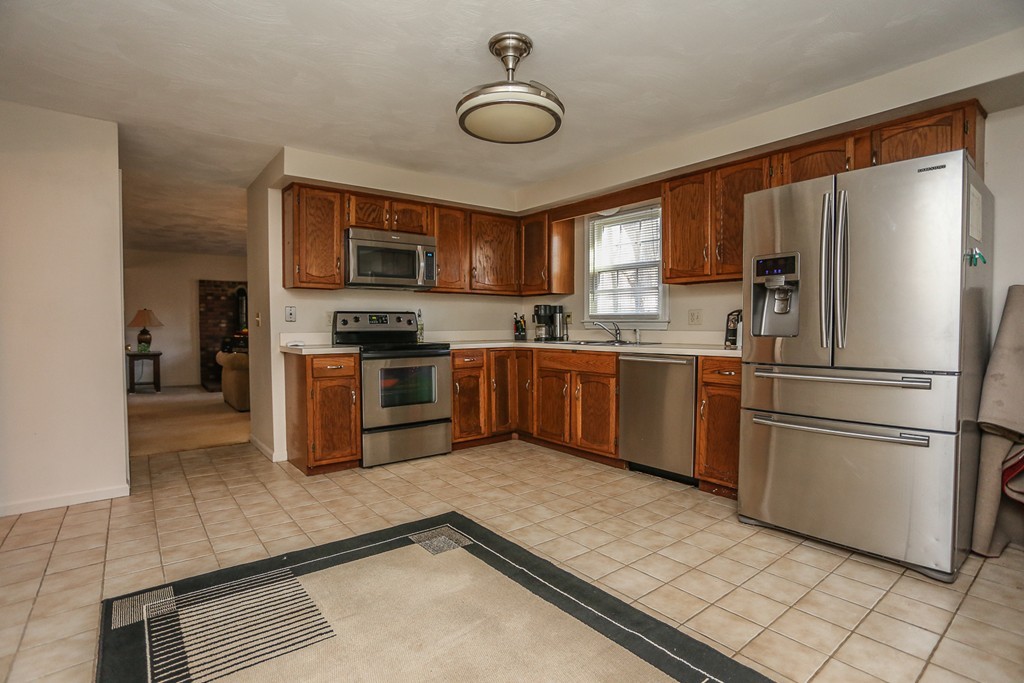 74 Fiske Mill Road Upton, MA 01568 - Photo 3 of 23 Gallery Image 3