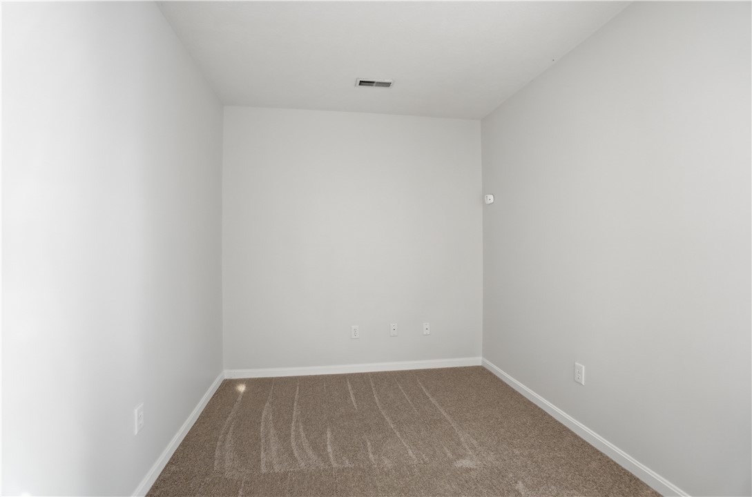 4294 Straight Arrow Road Dayton, OH 45430 - Photo 21 of 41 This versatile room offers a neutral palette, ready for your personal touch and design vision.