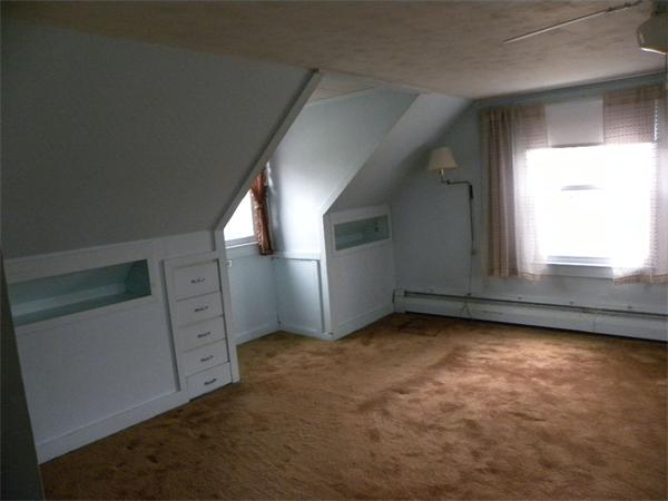 43 Warren Road Auburn, MA 01501 - Photo 12 of 30 Gallery Image 12