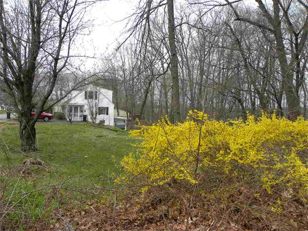 43 Warren Road Auburn, MA 01501 - Photo 3 of 30 Gallery Image 3